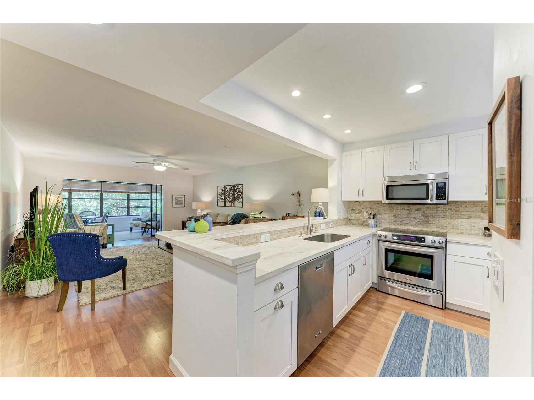 376 Springdale Drive Bradenton FL 34210 A4697714 image4