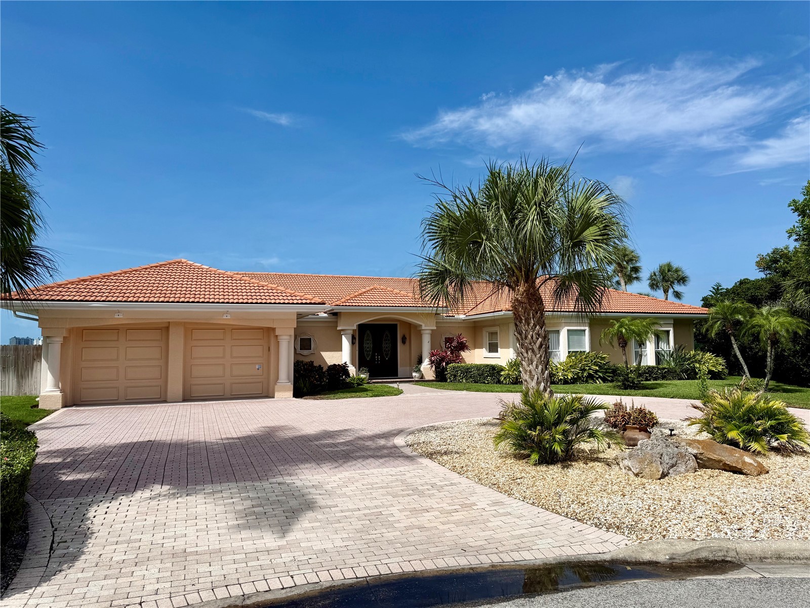 376 W Royal Flamingo Drive Sarasota FL 34236 A4694844 image2