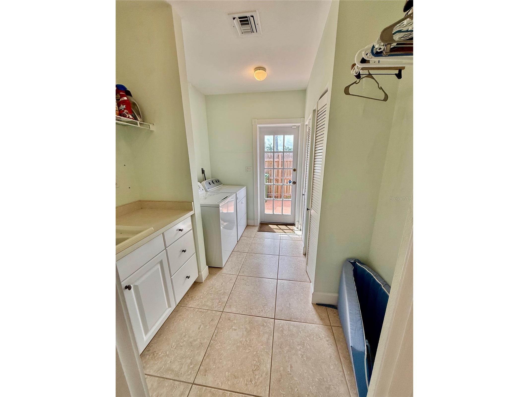 376 W Royal Flamingo Drive Sarasota FL 34236 A4694844 image32