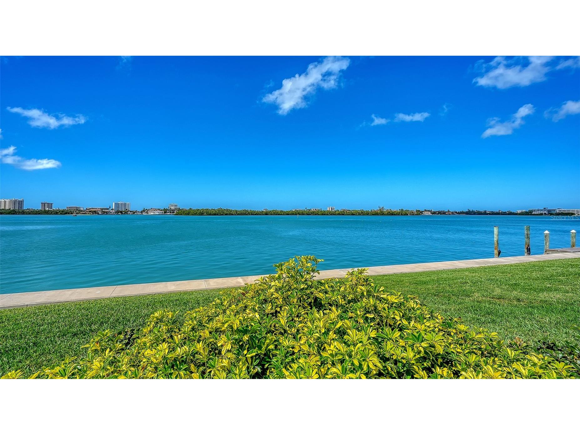 376 West Royal Flamingo Drive Sarasota FL 34236 - SARASOTA BAY A4684376 image17