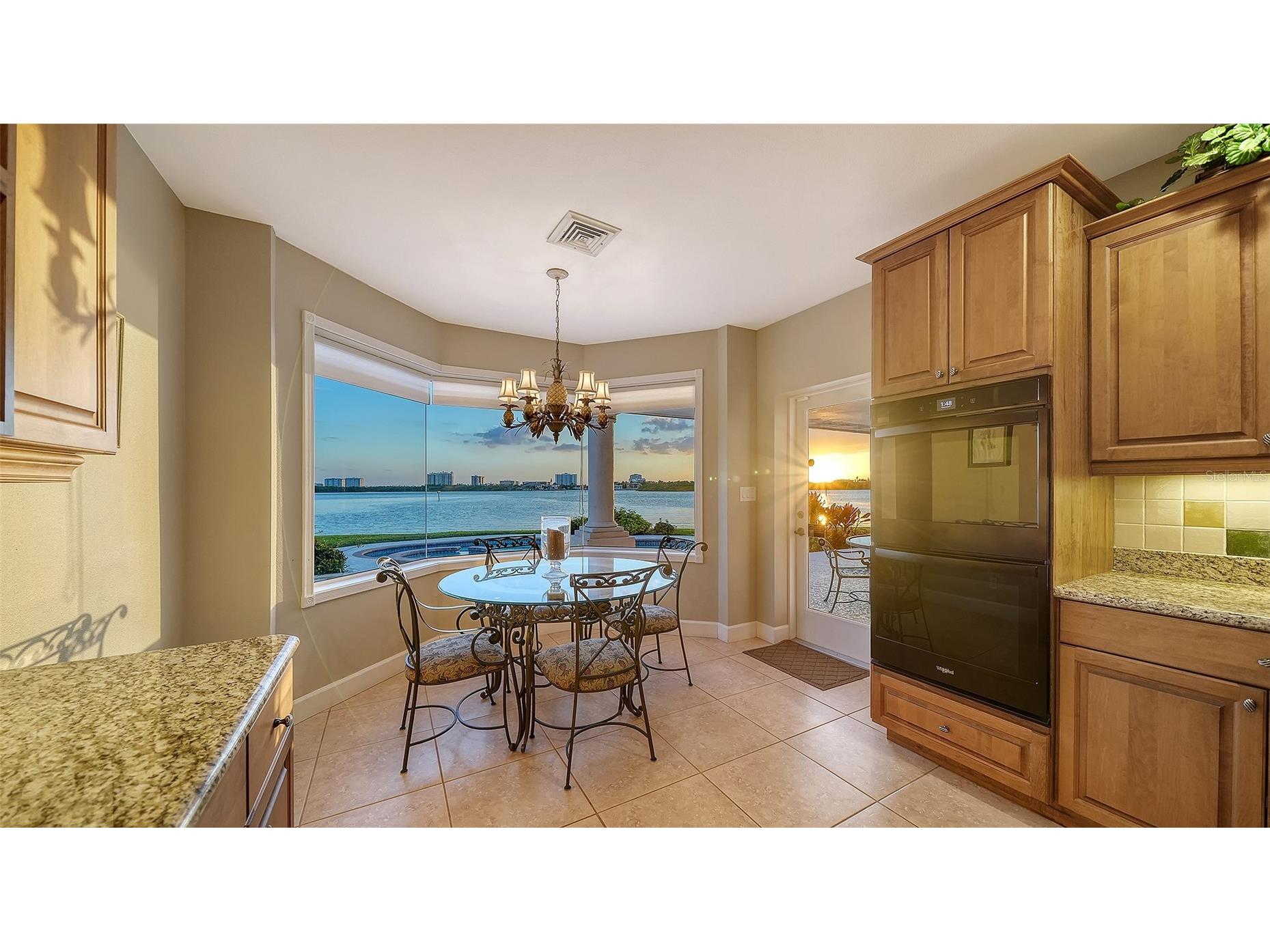 376 West Royal Flamingo Drive Sarasota FL 34236 - SARASOTA BAY A4684376 image7