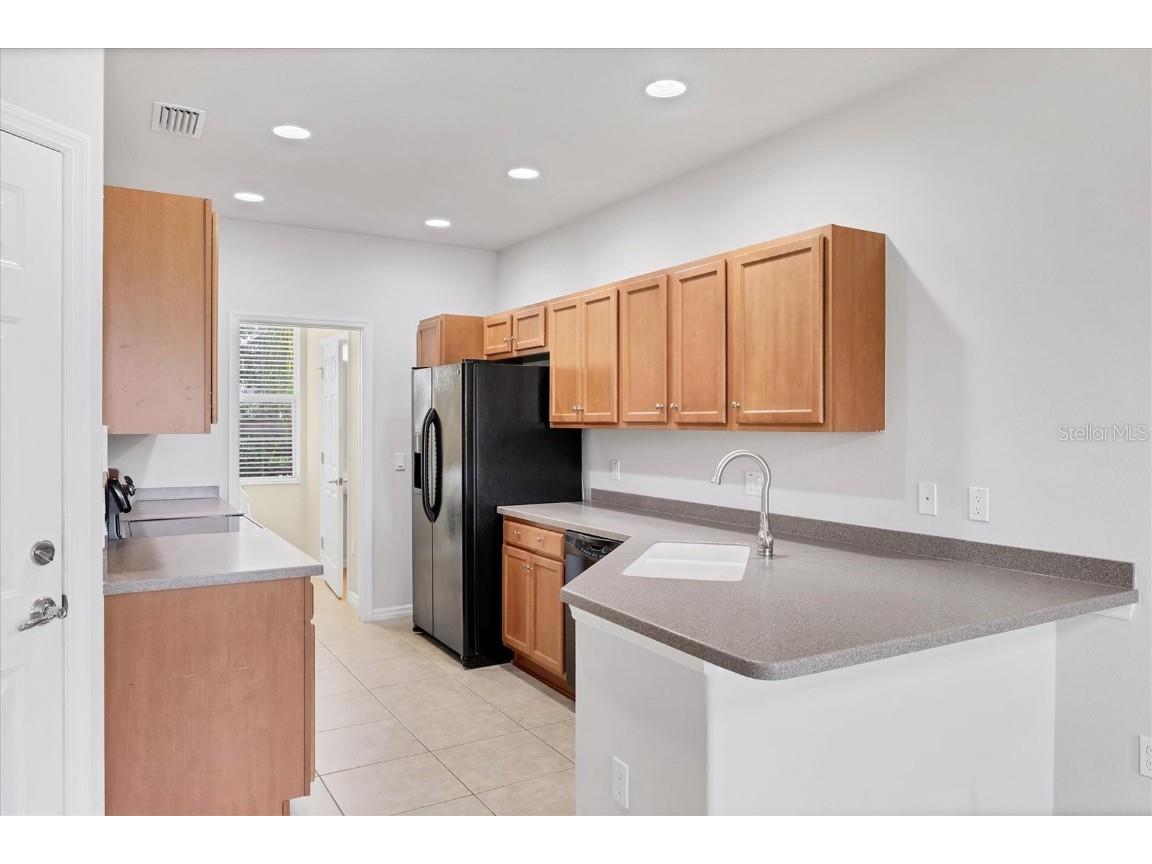 3760 82nd Avenue Circle E #102 Sarasota FL 34243 A4659085 image4