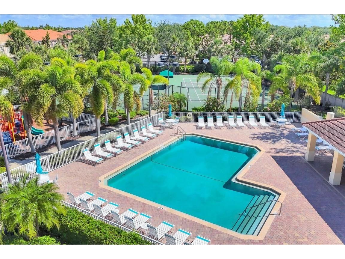 3760 82nd Avenue Circle E #102 Sarasota FL 34243 A4659085 image44