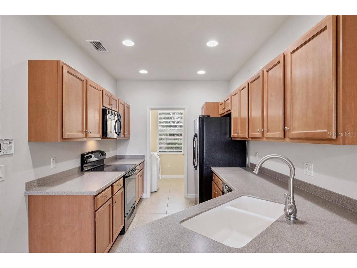 3760 82nd Avenue Circle E #102 Sarasota FL 34243 A4659085 image6