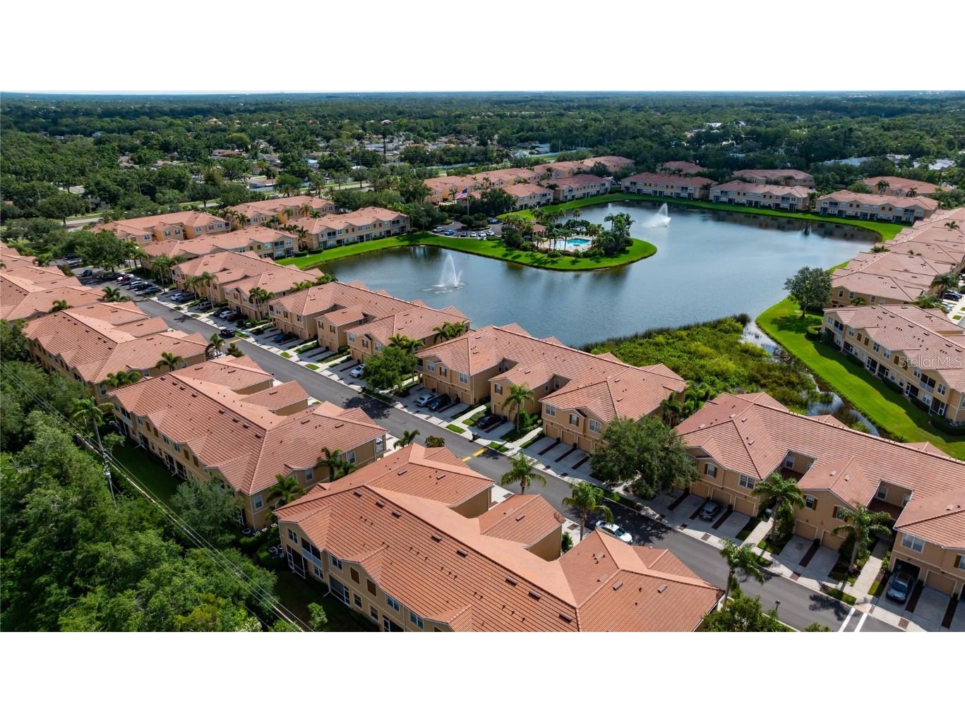 3760 Parkridge Circle #23-204 Sarasota FL 34243 A4674270 image32