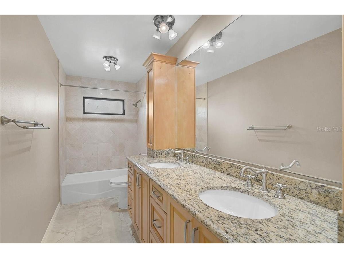 3761 Countryside Road Sarasota FL 34233 A4685476 image25