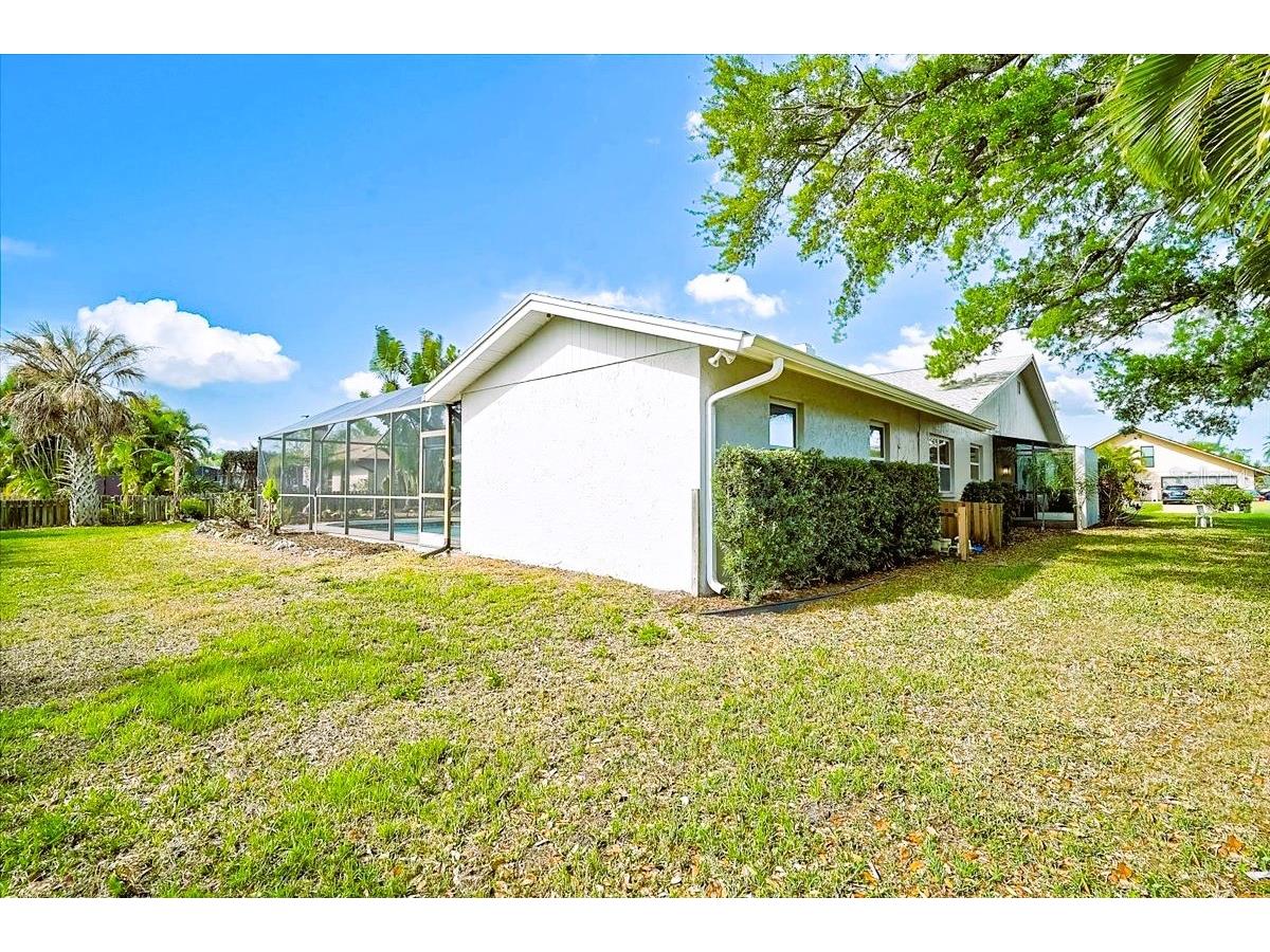 3761 Countryside Road Sarasota FL 34233 A4685476 image45