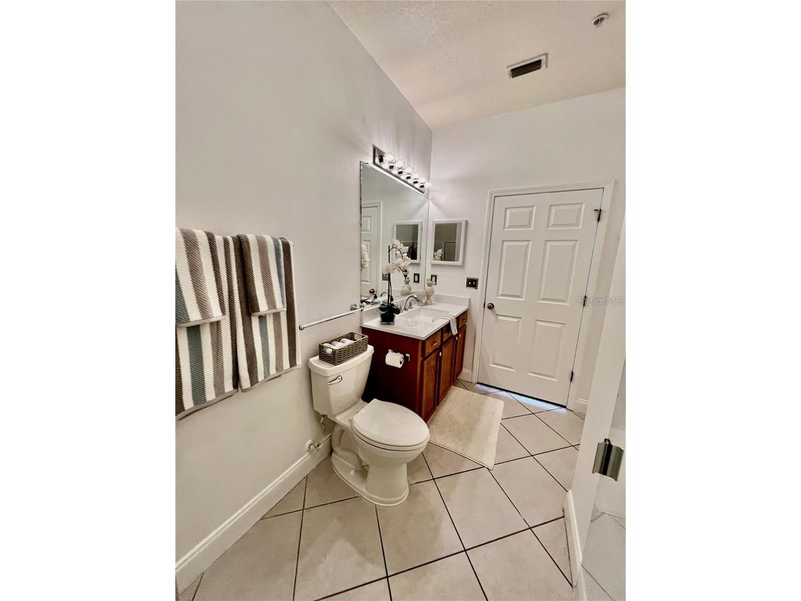 3762 Parkridge Circle #23-106 Sarasota FL 34243 A4695895 image12