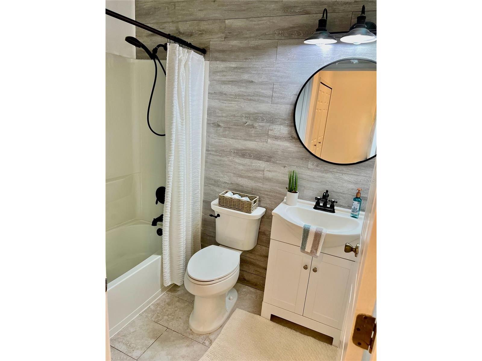 3762 Parkridge Circle #23-106 Sarasota FL 34243 A4695895 image15