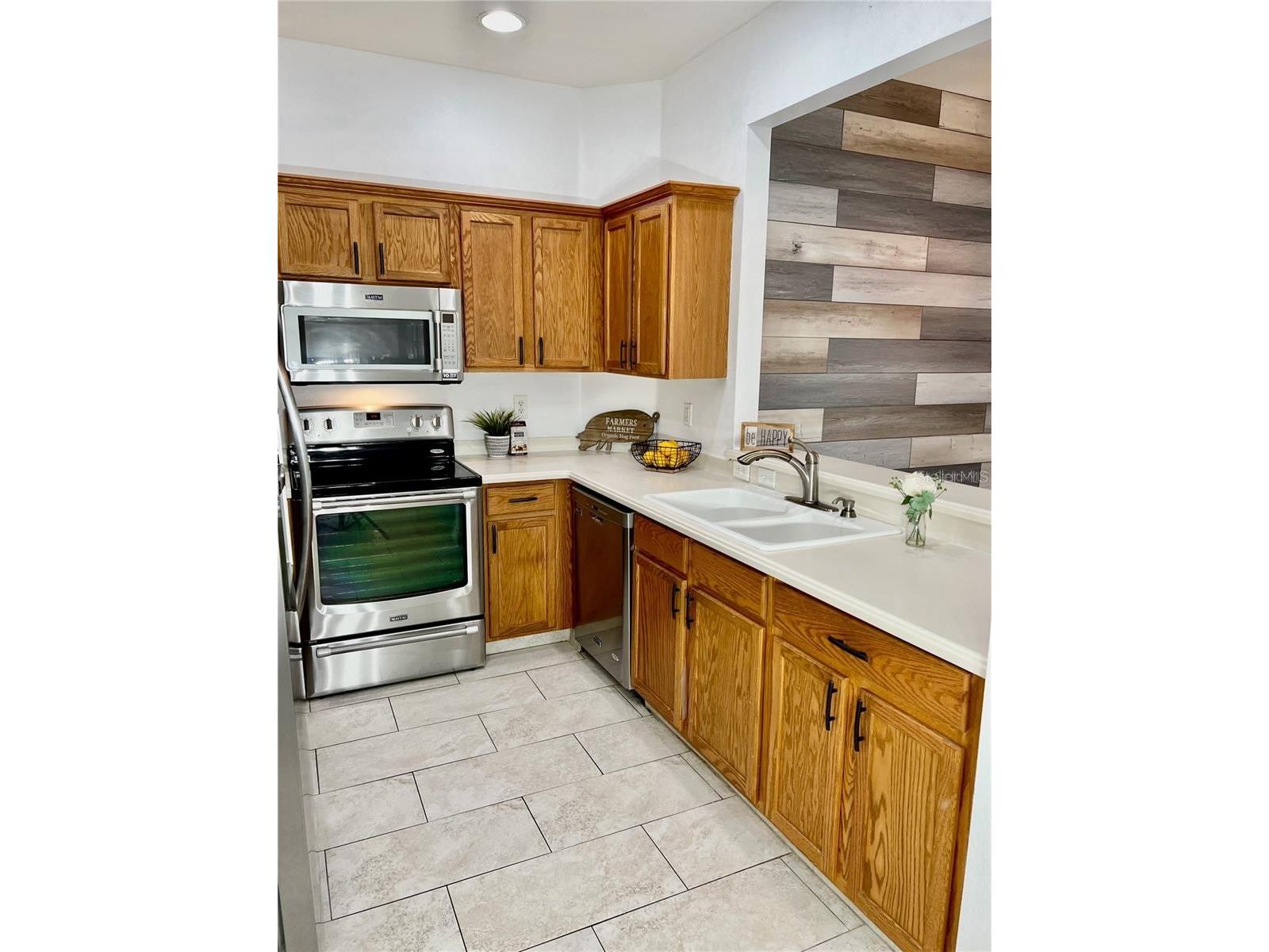 3762 Parkridge Circle #23-106 Sarasota FL 34243 A4695895 image4