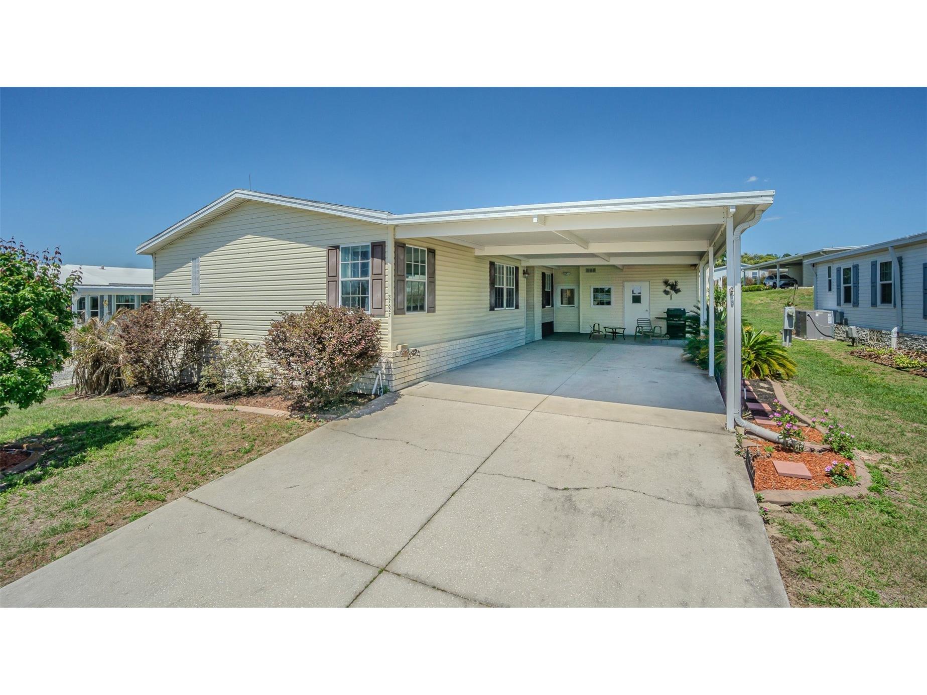 37627 Lorena Avenue Zephyrhills FL 33541 TB8497011 image11