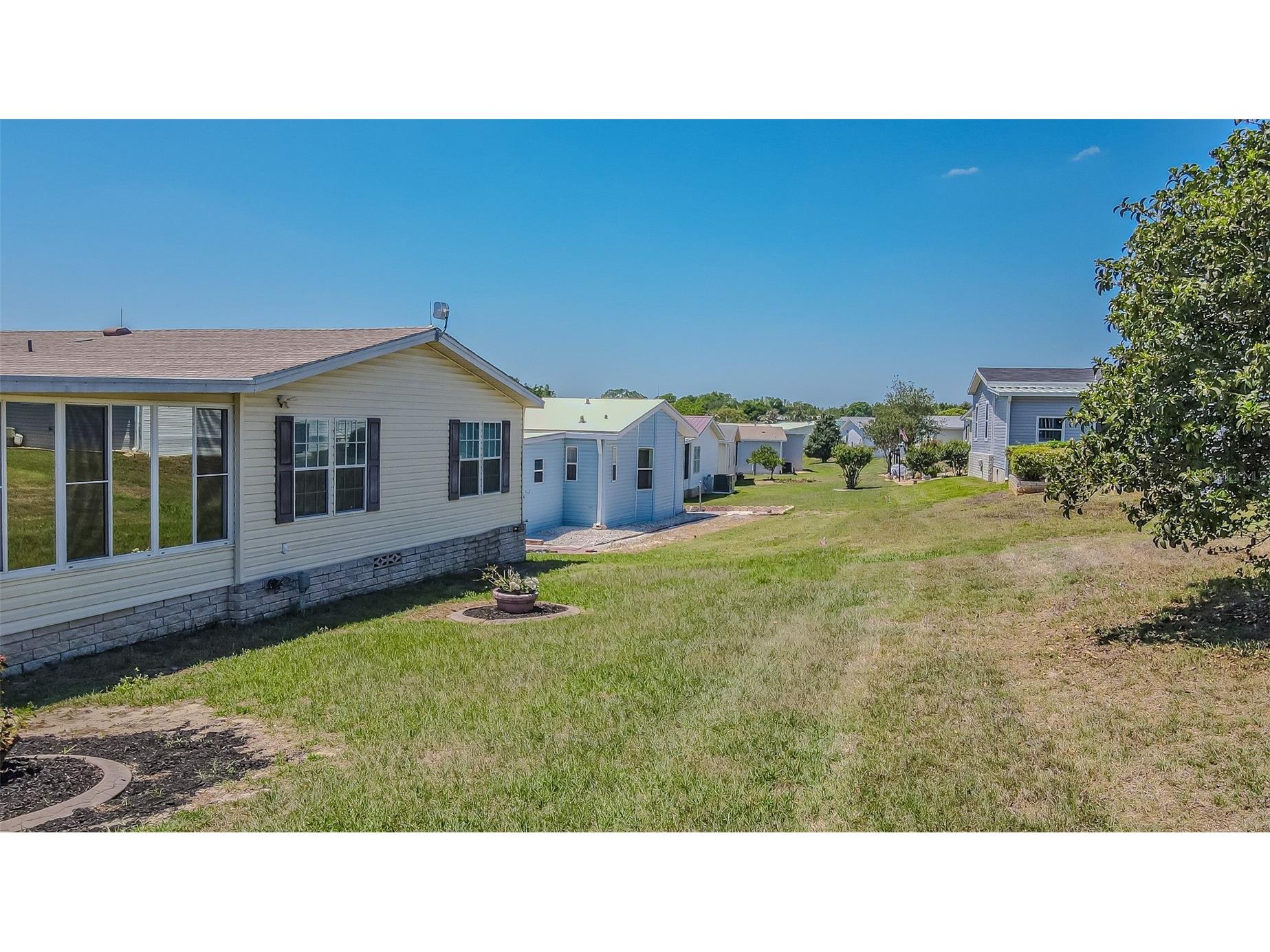 37627 Lorena Avenue Zephyrhills FL 33541 TB8497011 image34