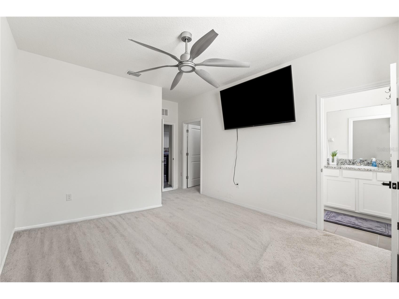 3763 Autumn Amber Drive Spring Hill FL 34609 W7886279 image8