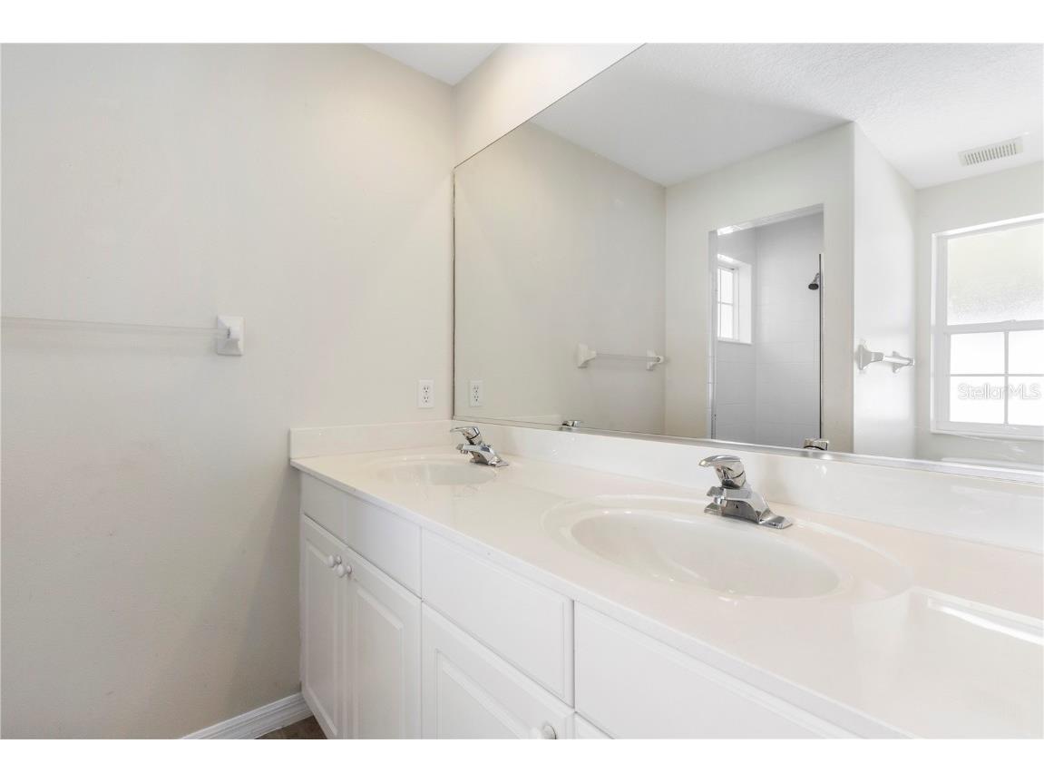 3763 Saint Charles Circle Sarasota FL 34233 A4667221 image22