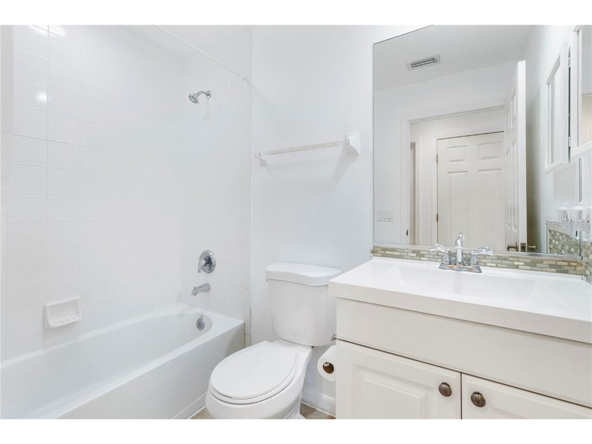 3763 Saint Charles Circle Sarasota FL 34233 A4667221 image28