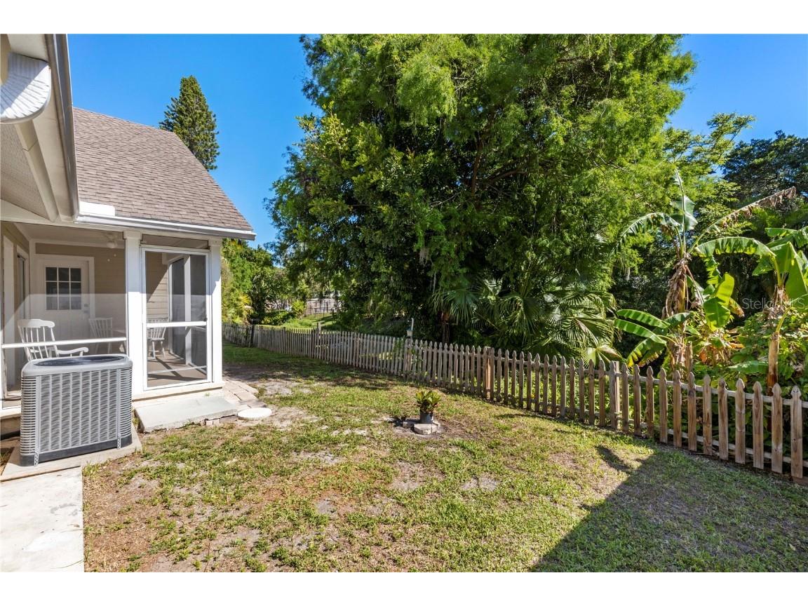 3763 Saint Charles Circle Sarasota FL 34233 A4667221 image45