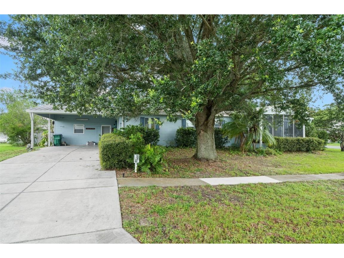 37632 Newport Drive Zephyrhills FL 33542 A4574981 image1