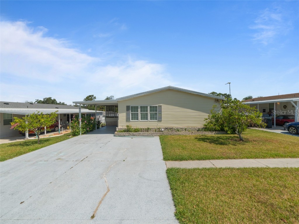 37639 Newport Drive Zephyrhills FL 33542 TB8381238 image1