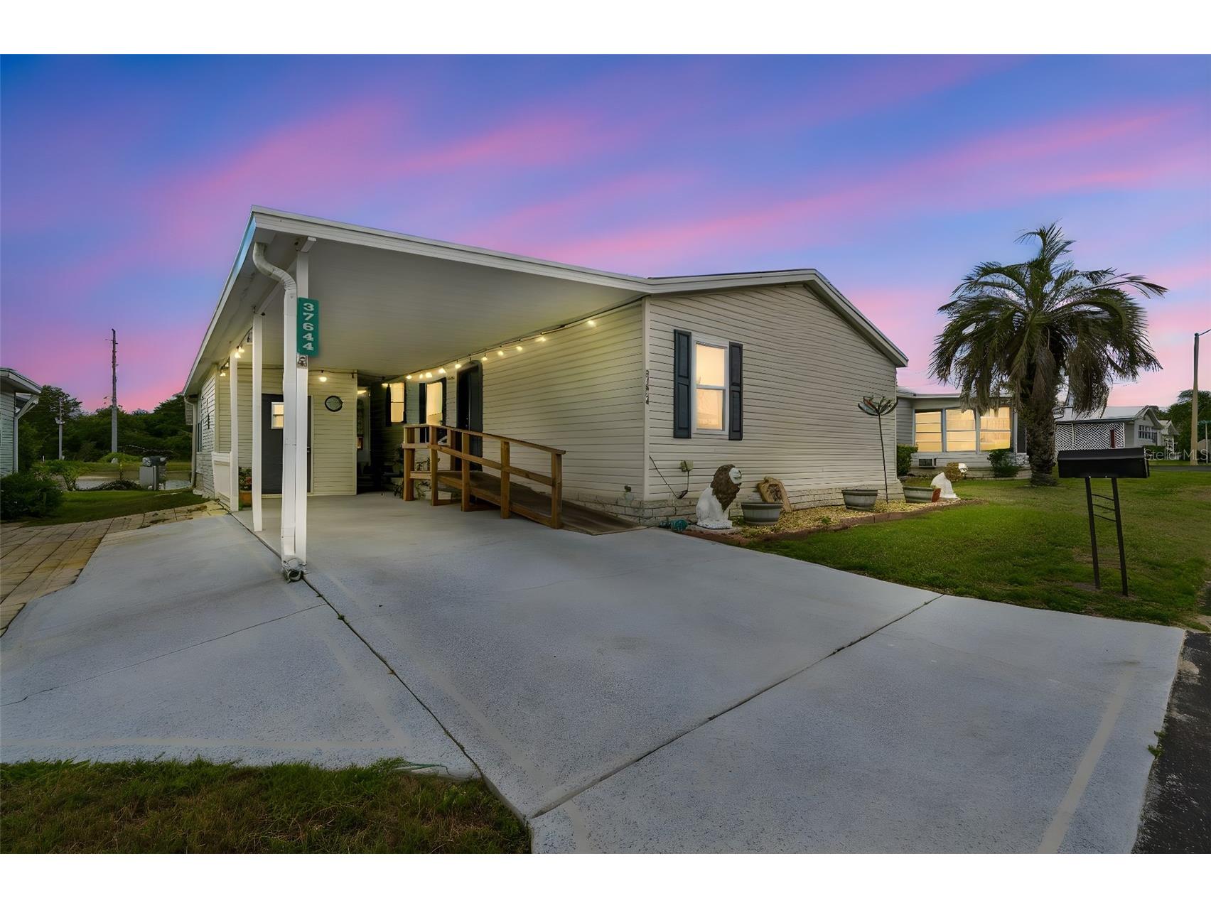 37644 Pinata Avenue Zephyrhills FL 33541 TB8498043 image2