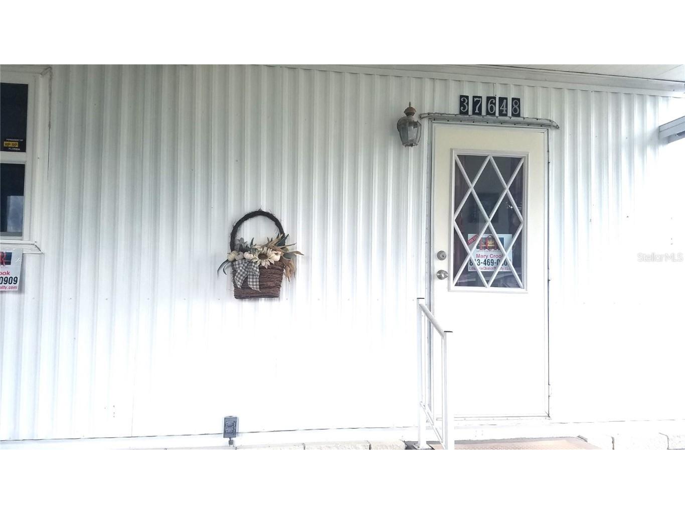 37648 Campo Avenue Zephyrhills FL 33541 TB8386949 image1