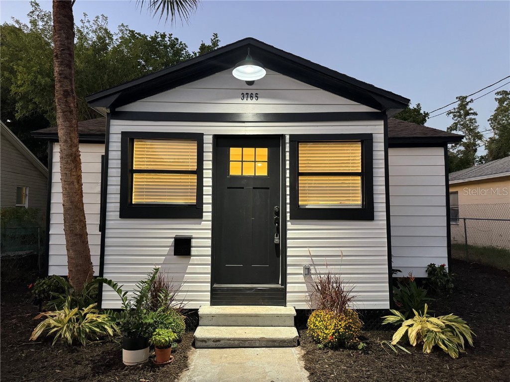 3765 21st Avenue S Saint Petersburg FL 33711 U8219023 image1