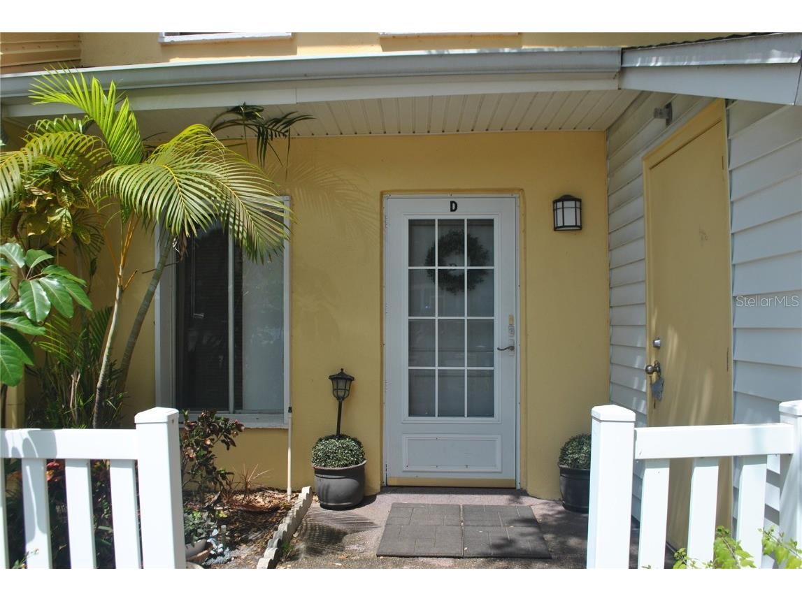 3765 41st Street S #D Saint Petersburg FL 33711 - BOCA CIEGA BAY AND CLAM BAYOU U8200516 image1