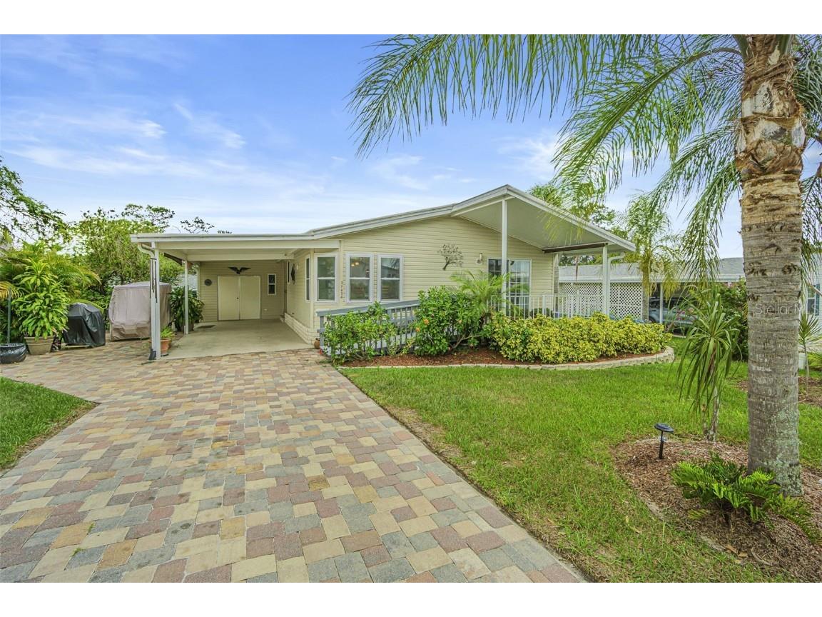 37654 Neukom Avenue Zephyrhills FL 33541 TB8410625 image1
