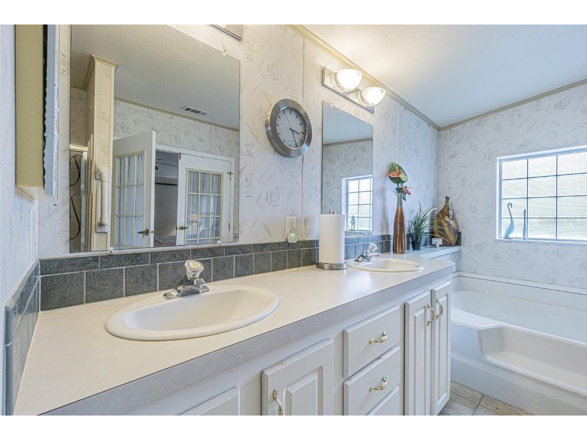 37654 Neukom Avenue Zephyrhills FL 33541 TB8410625 image15