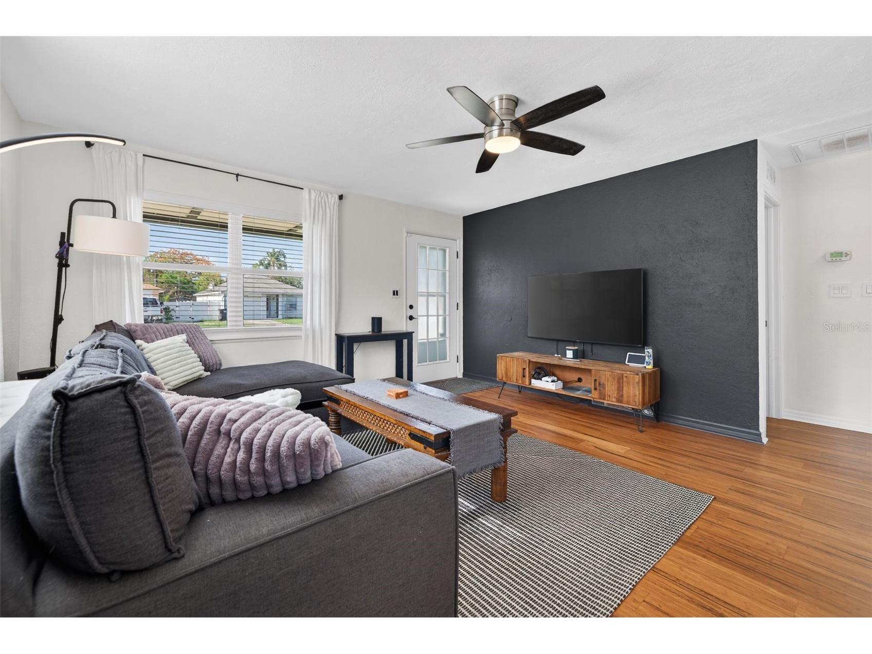 3766 56th Avenue N Saint Petersburg FL 33714 TB8515539 image3