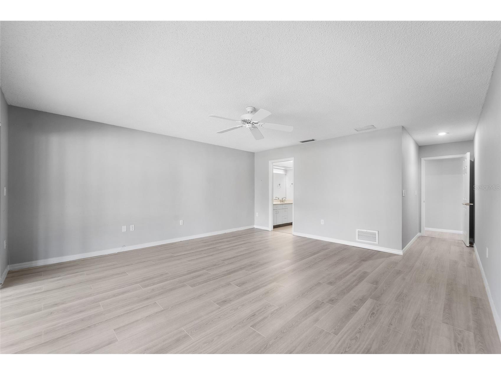 3766 Ballantrae Drive #22D Sarasota FL 34238 A4695468 image15