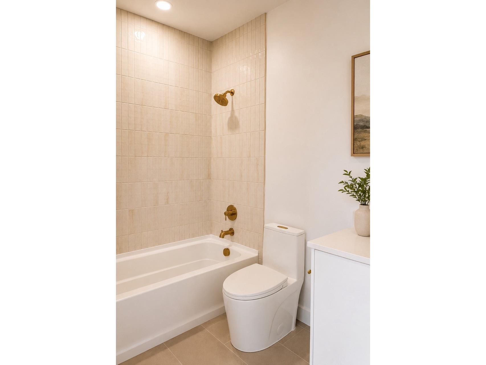 377 13th St N Saint Petersburg FL 33705 TB8470645 image22