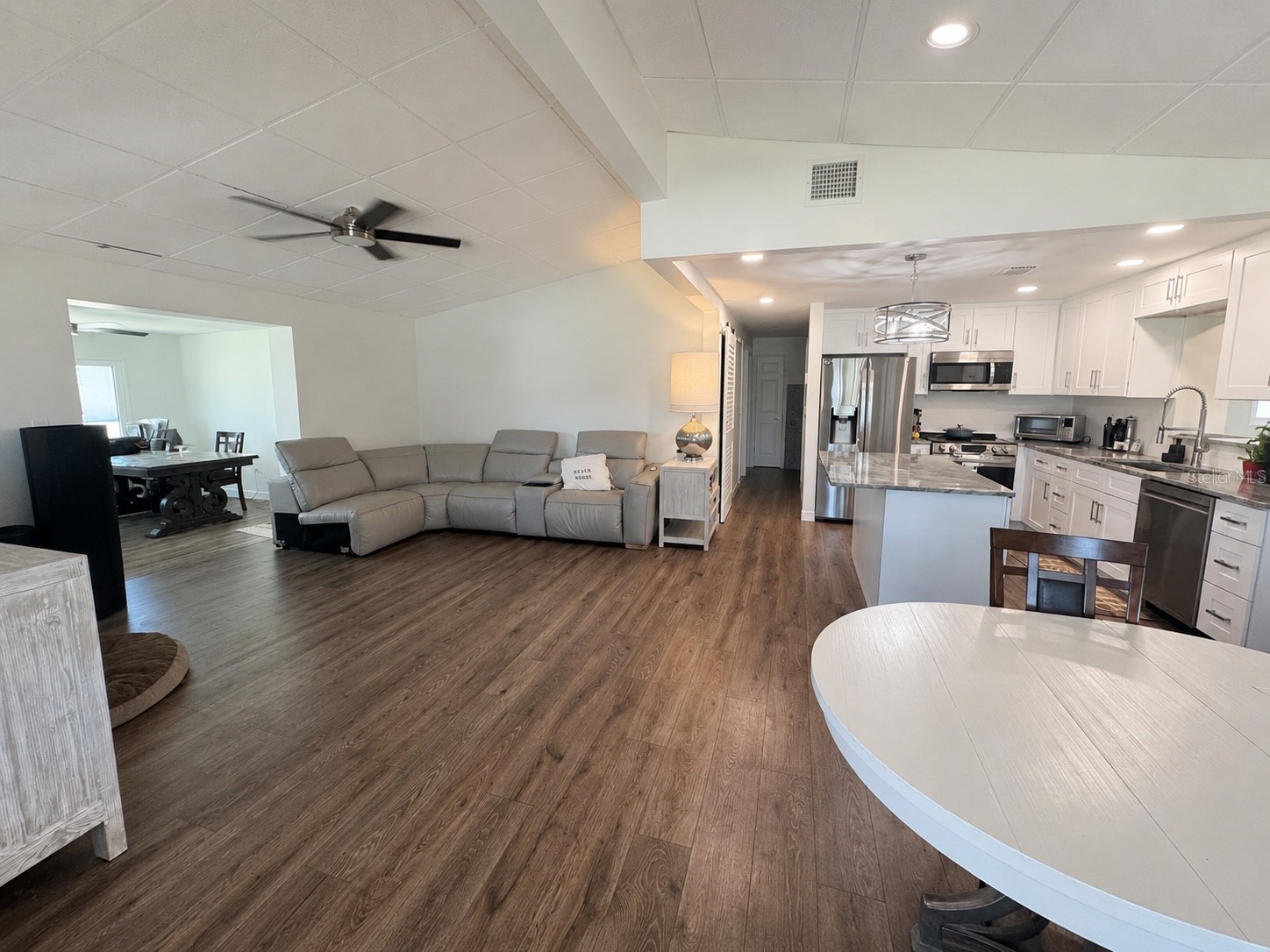 377 39th Avenue Saint Pete Beach FL 33706 TB8516638 image3
