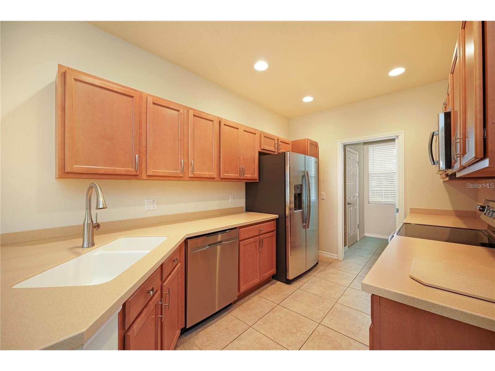 3770 82nd Avenue Circle E #103 Sarasota FL 34243 A4684998 image12