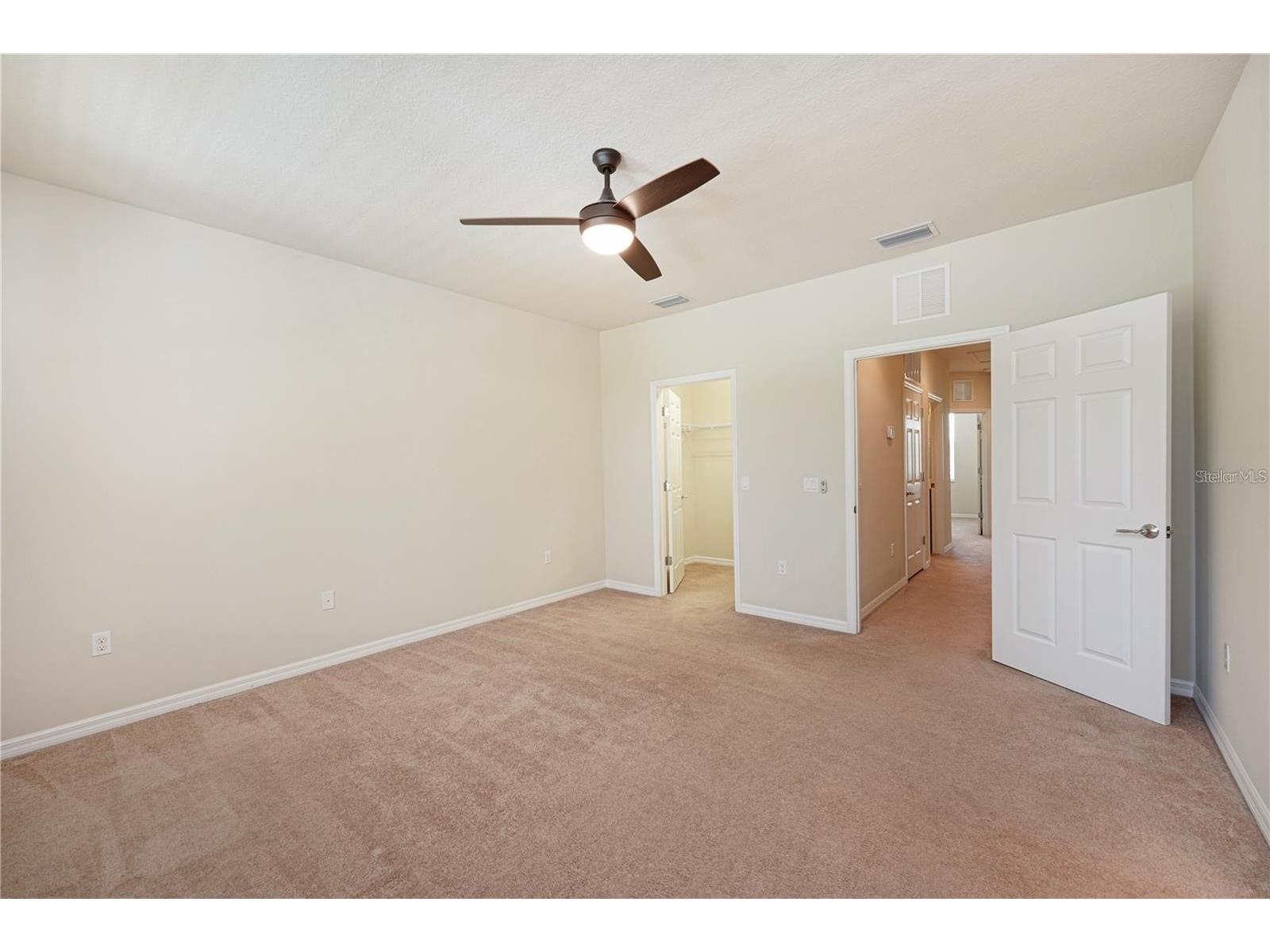 3770 82nd Avenue Circle E #103 Sarasota FL 34243 A4684998 image18