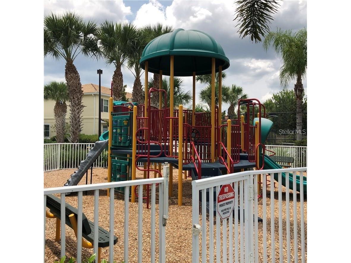 3770 82nd Avenue Circle E #103 Sarasota FL 34243 A4684998 image5