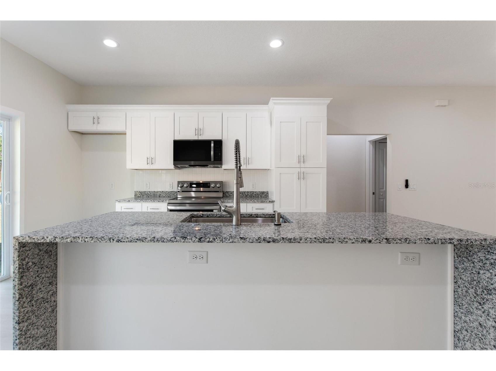 3770 Japonica Avenue Indian Lake Estates FL 33855 - LAKE WALK IN WATER P4938054 image10