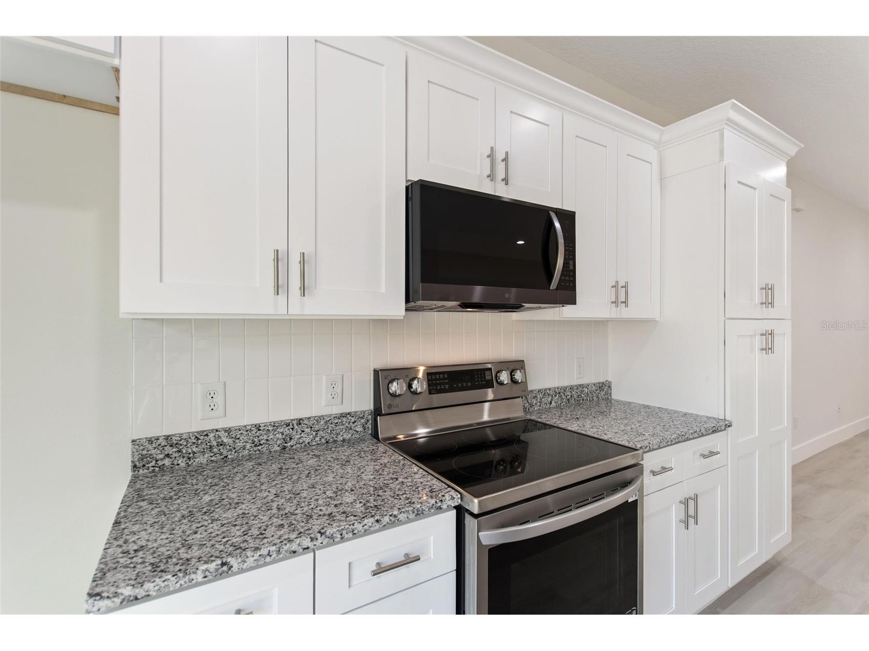 3770 Japonica Avenue Indian Lake Estates FL 33855 - LAKE WALK IN WATER P4938054 image11