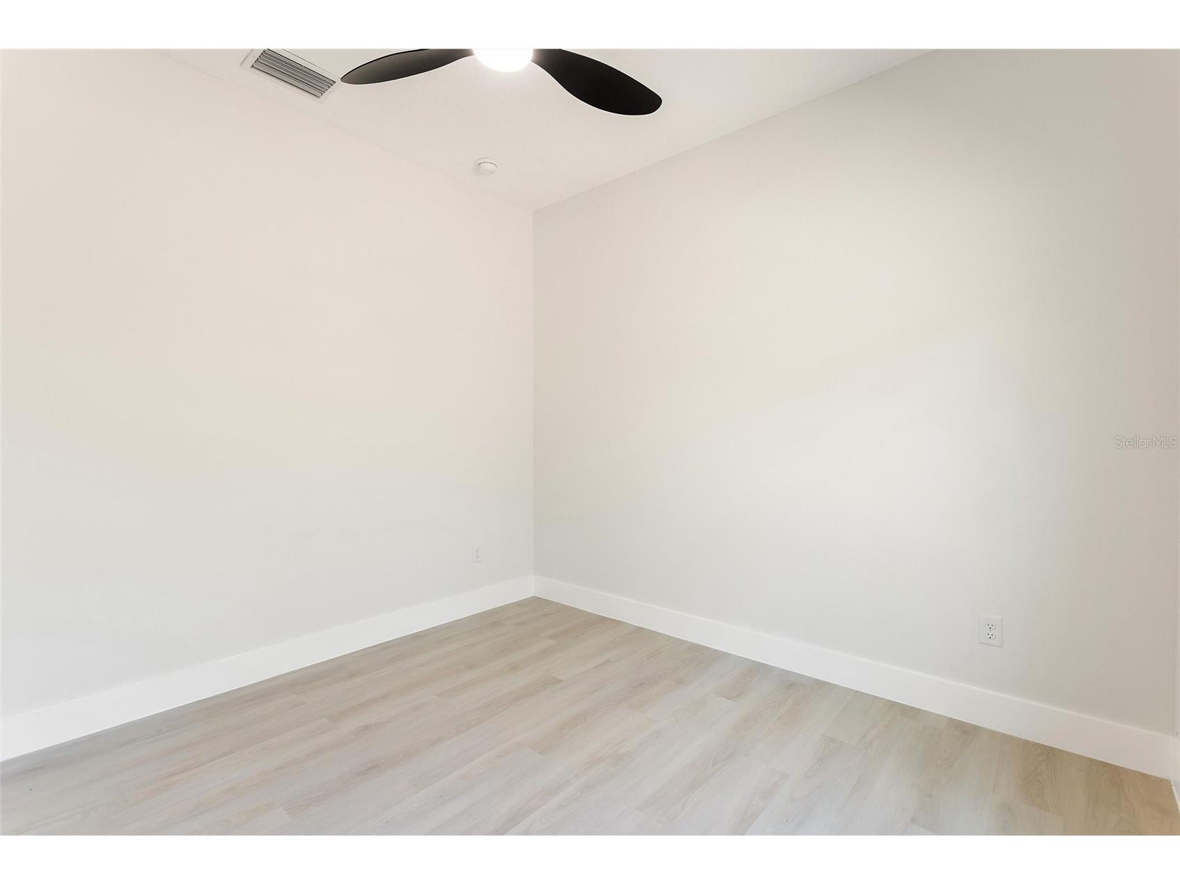 3770 Japonica Avenue Indian Lake Estates FL 33855 - LAKE WALK IN WATER P4938054 image17