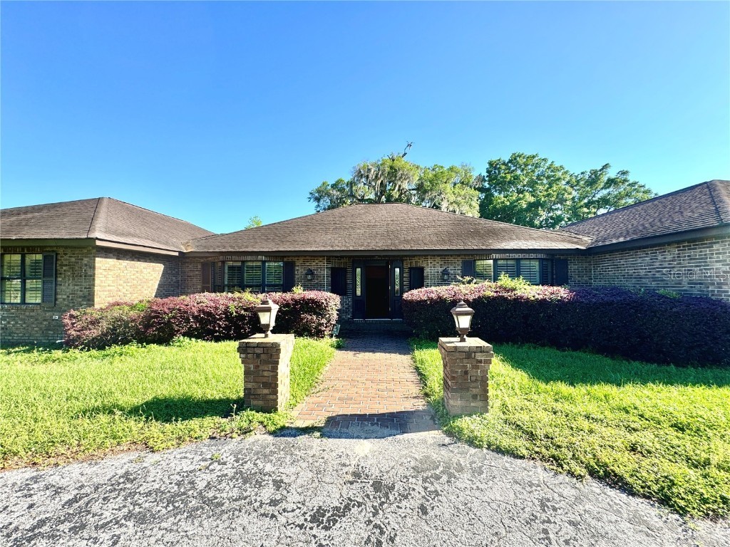 37700 Clinton Avenue Dade City FL 33525 L4944111 image1