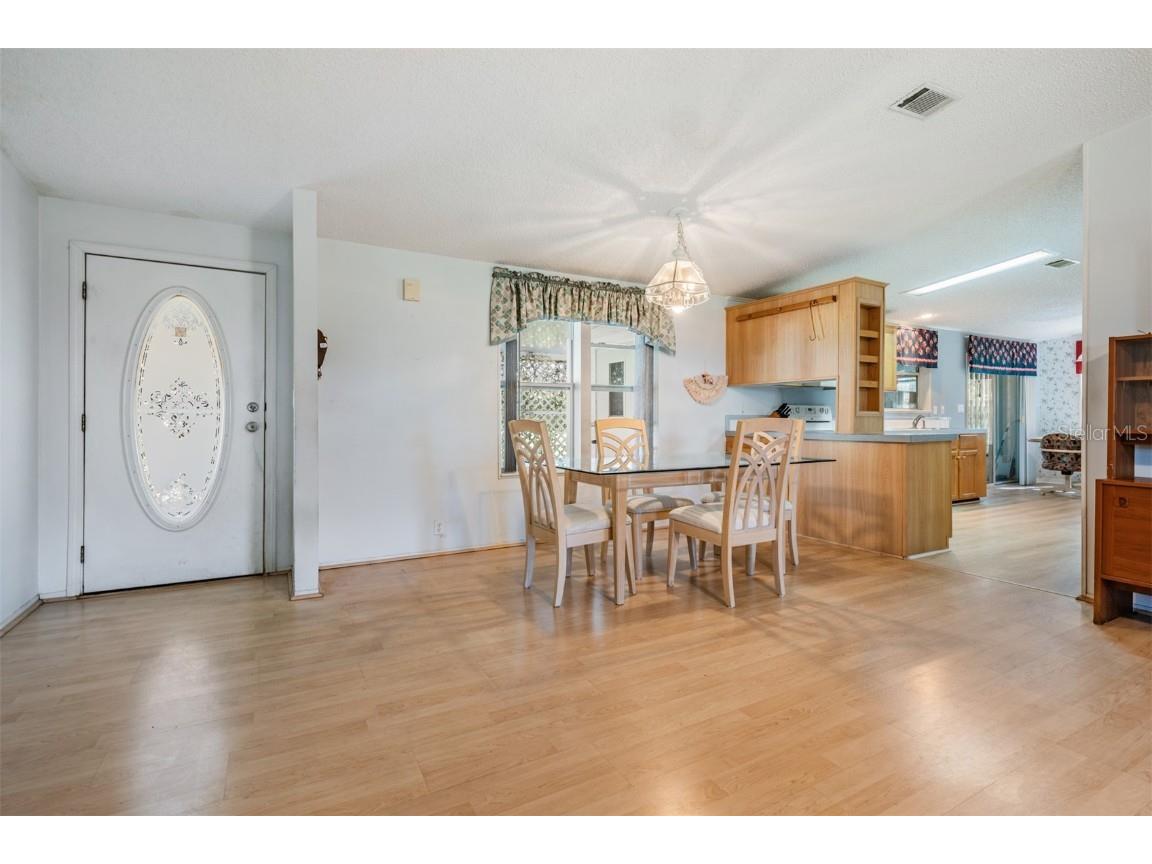 37700 Neukom Avenue Zephyrhills FL 33541 T3543969 image12