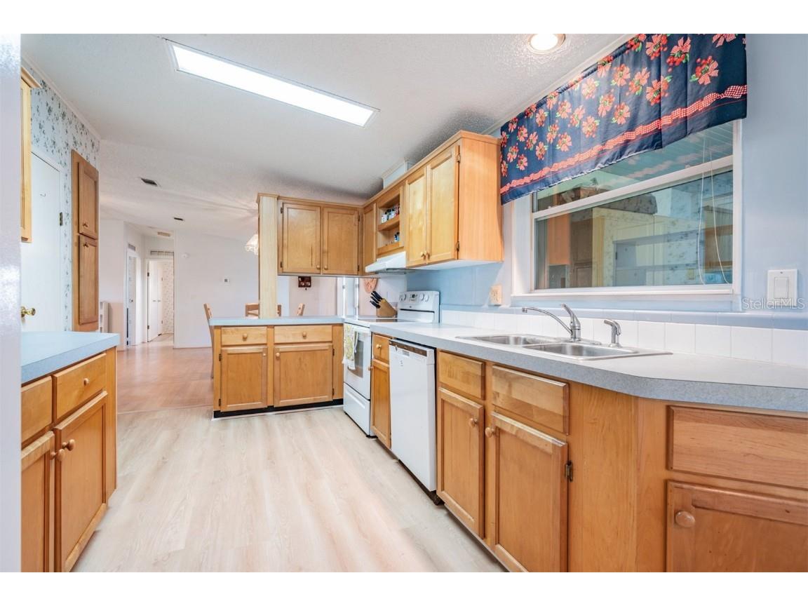 37700 Neukom Avenue Zephyrhills FL 33541 T3543969 image17