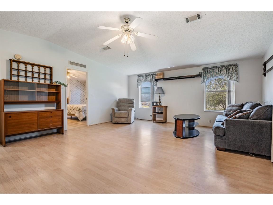 37700 Neukom Avenue Zephyrhills FL 33541 T3543969 image2