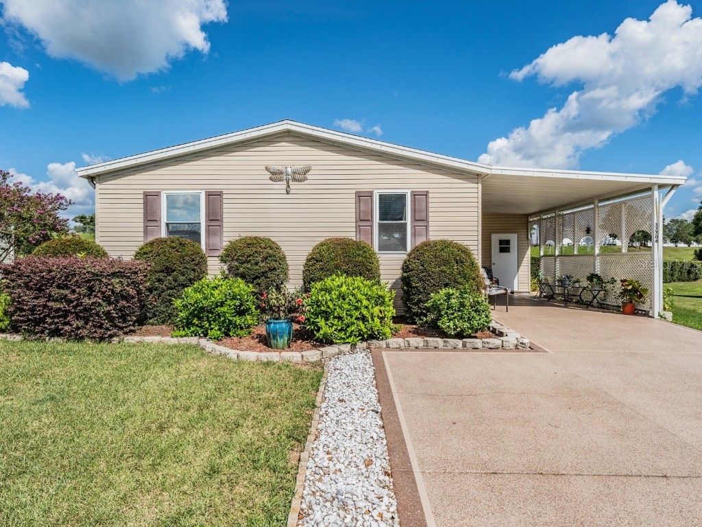 37704 Neukom Avenue Zephyrhills FL 33541 T3325278 image1