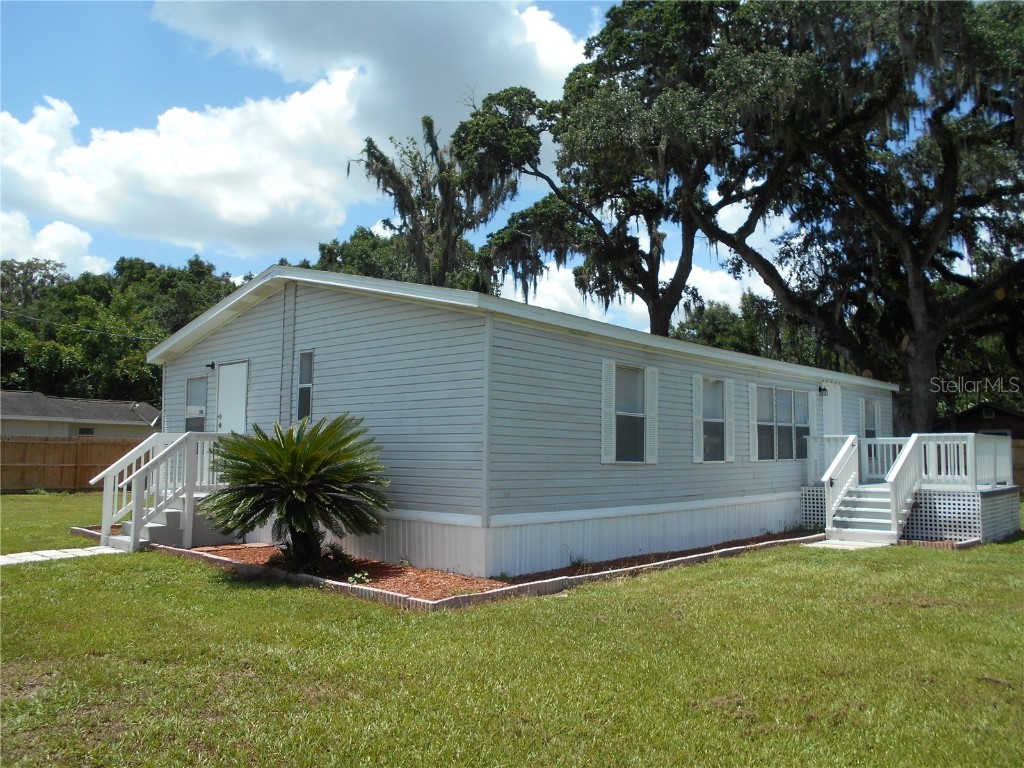 37707 Primo Drive Dade City FL 33523 T3535412 image1
