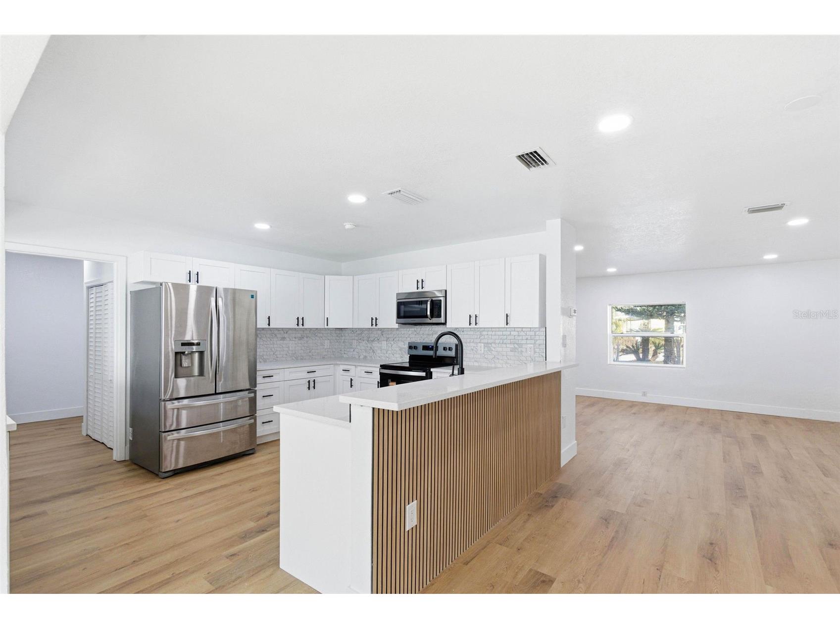37718 Mcminn Avenue Dade City FL 33525 TB8473159 image17