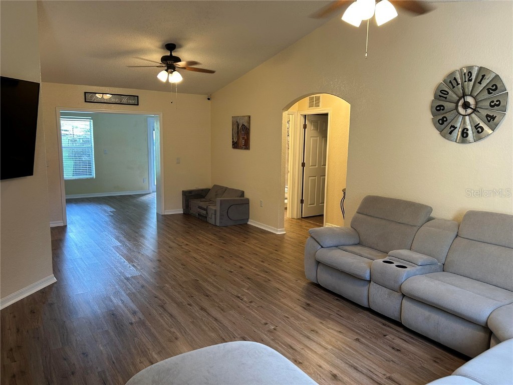 37729 Phelps Road Zephyrhills FL 33541 TB8409256 image5