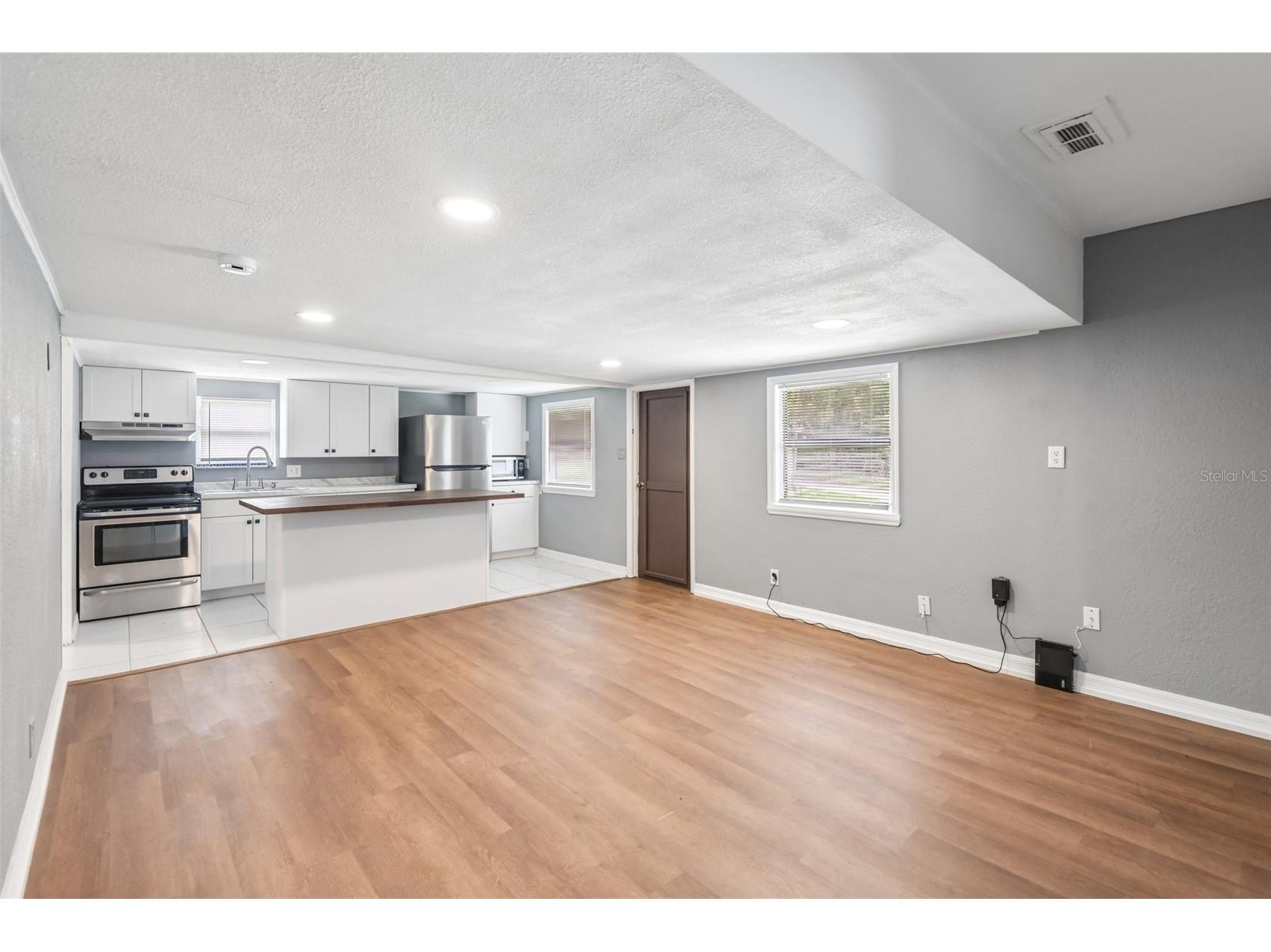 37732 Cecil Lane Zephyrhills FL 33542 TB8515880 image3