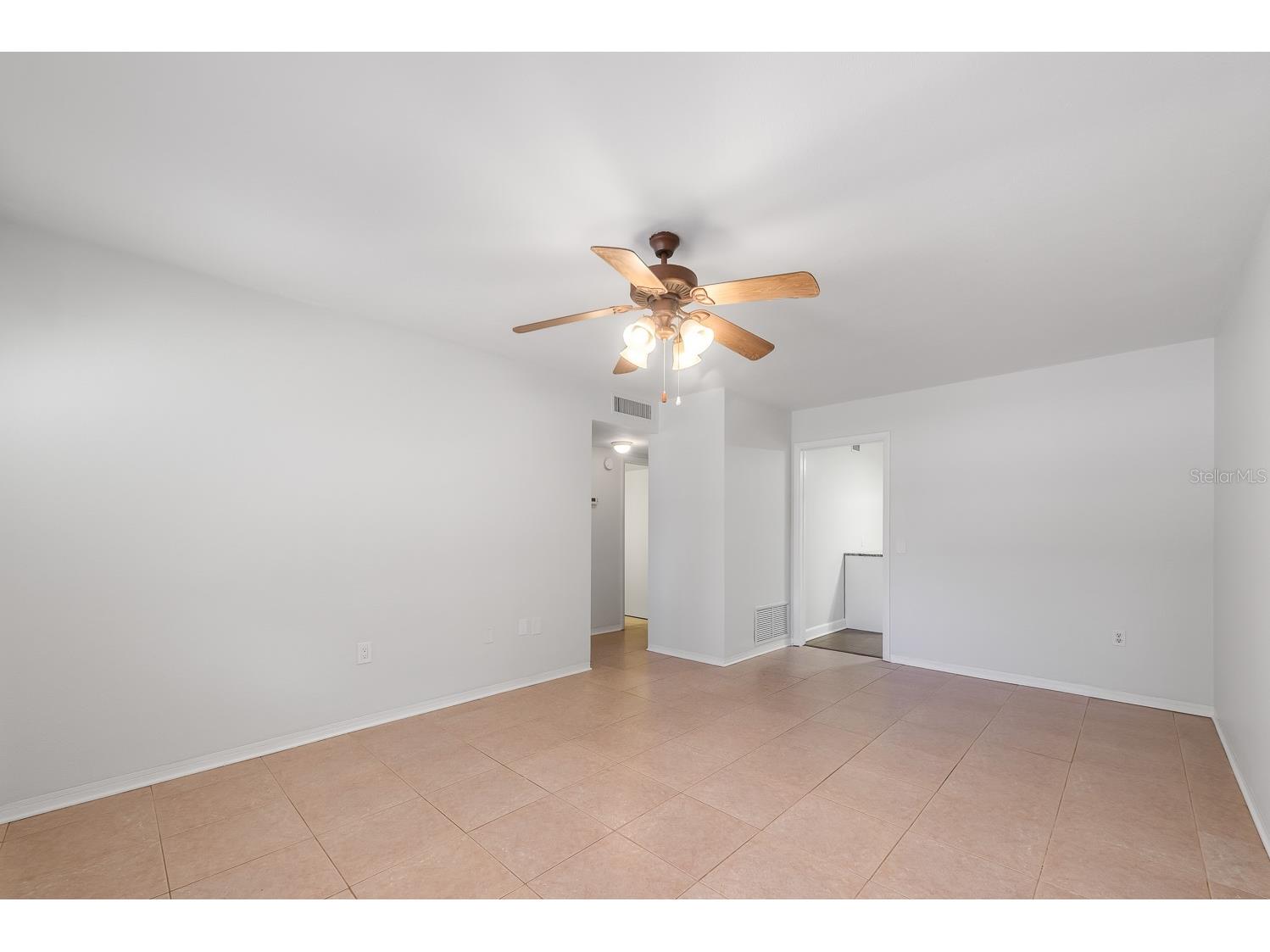 3775 59th Street N #2 Saint Petersburg FL 33710 TB8480343 image5