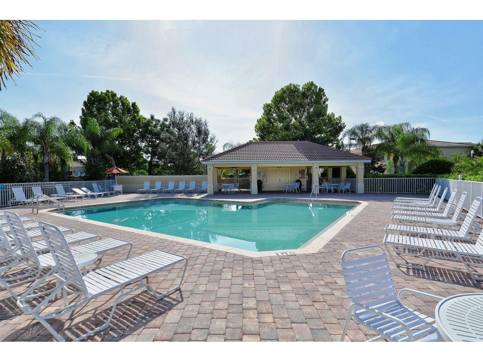 3776 82nd Avenue Circle E #103 Sarasota FL 34243 A4674281 image33