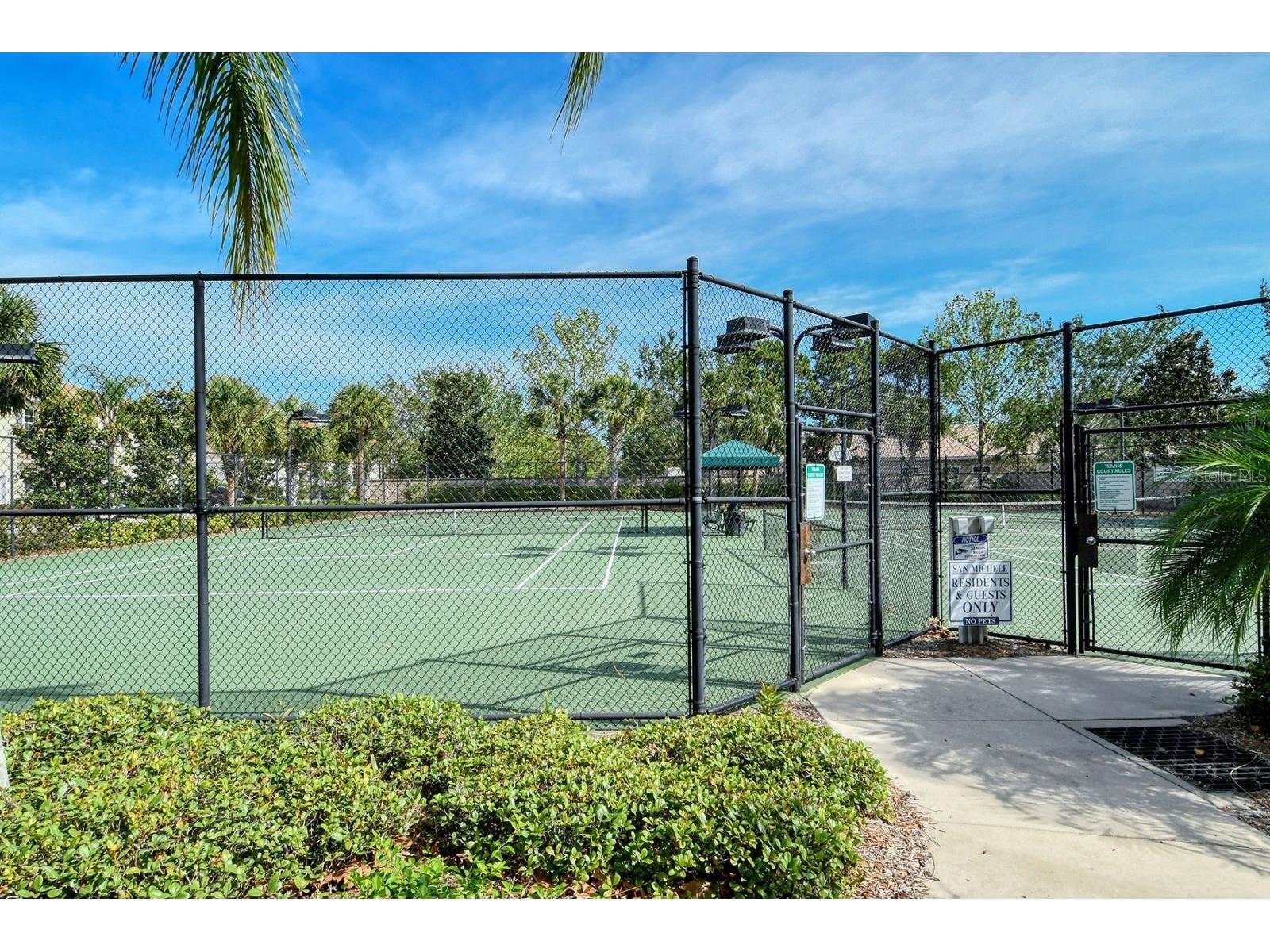 3776 82nd Avenue Circle E #103 Sarasota FL 34243 A4674281 image39